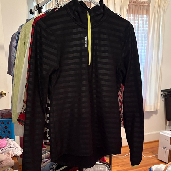 Reebok Tops - Reebok Black Striped Top
